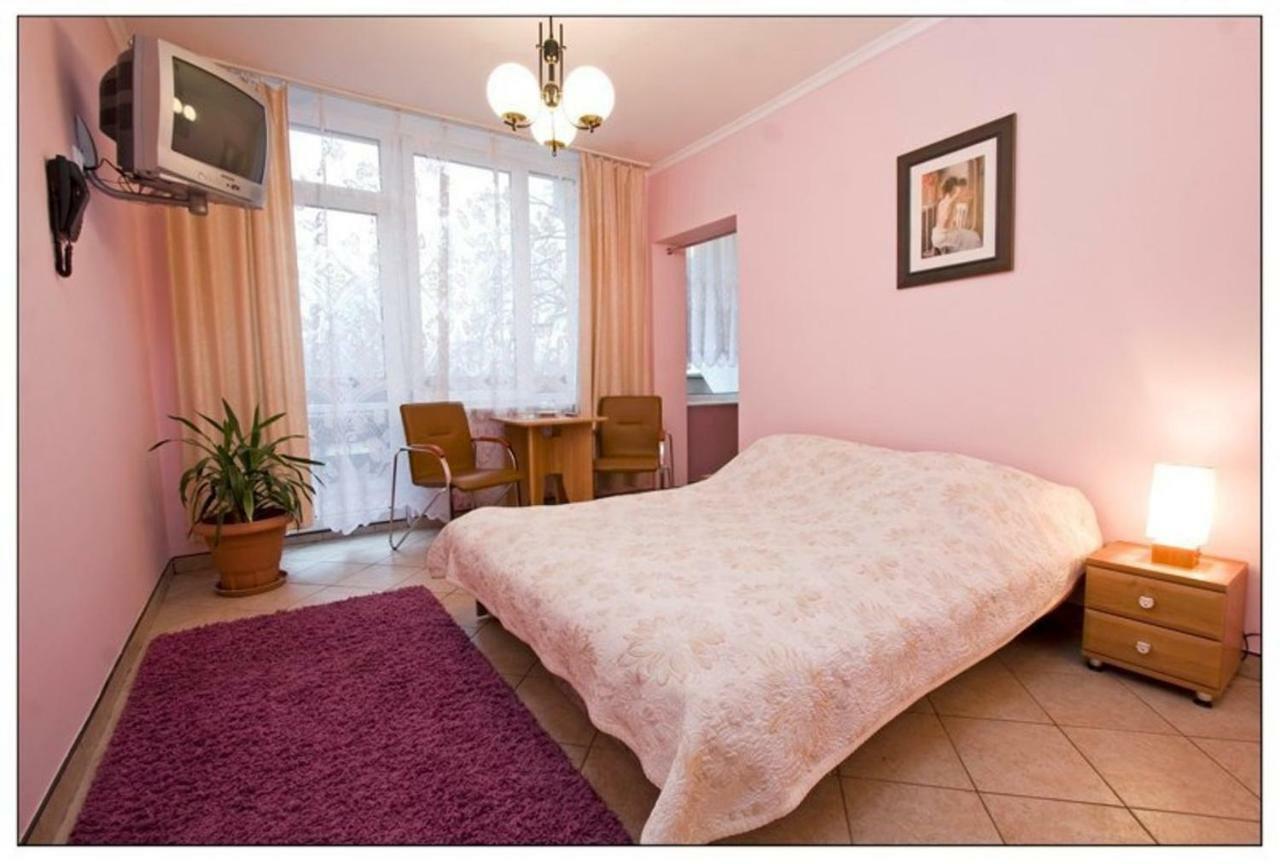 Bialy Orzel Aparthotel Przemyśl Esterno foto