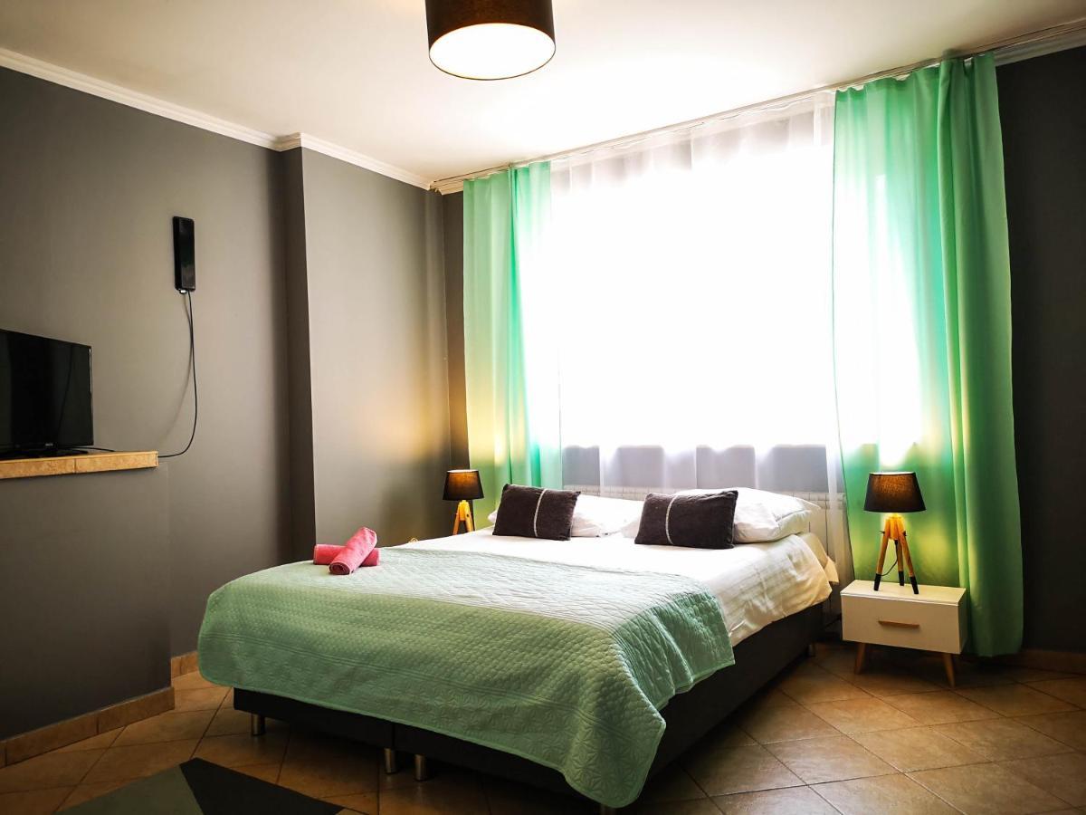 Bialy Orzel Aparthotel Przemyśl Esterno foto